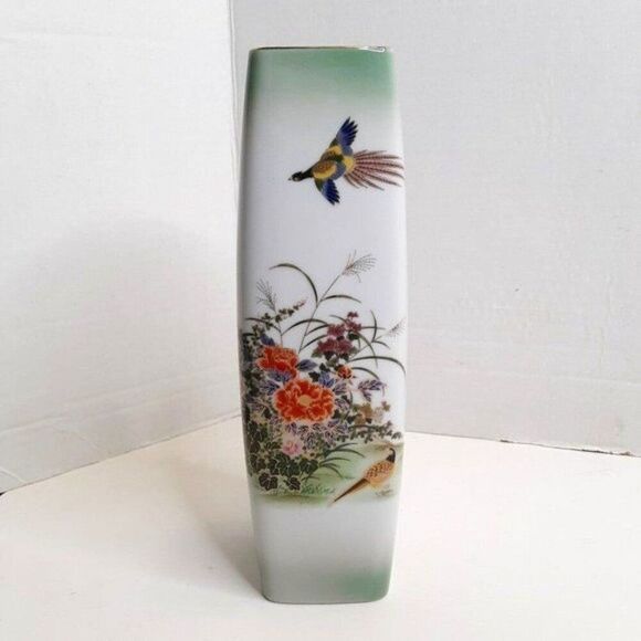 Vintage Toyo Botan Japan Porcelain Green Flower Flying Bird Motif Vase - Picture 1 of 10